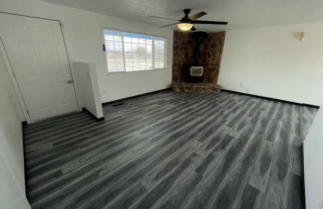 Newly remodeled Carson City home Gallery 3
