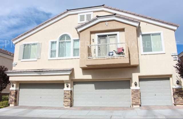 ~3 Bedroom Northwest Townhome ~ 1400sq. ft, 3 bed, 2 1/2 bath photos photos