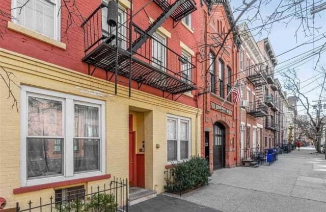 215 BLOOMFIELD ST - 215 Bloomfield Street, Hoboken, NJ 07030