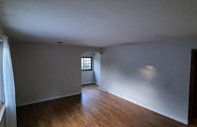5141 Sumter Ave 2 - 5141 Sumter Avenue, Covedale, OH 45238