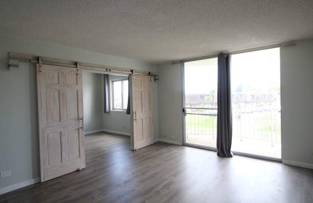 Beautifully upgraded 1 bedroom end unit! photos photos