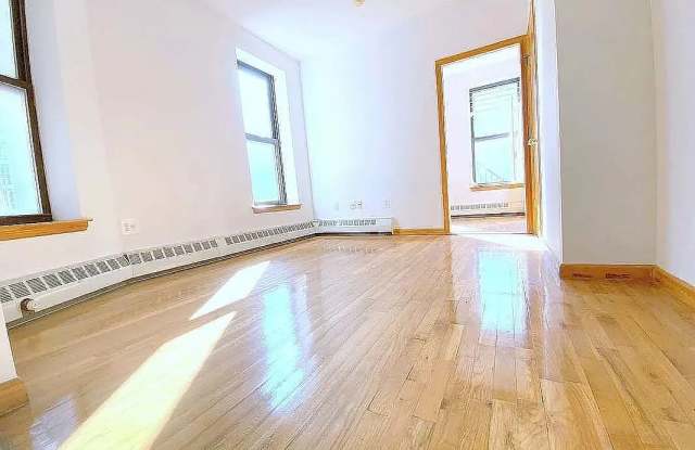 316 W 47th St Apt 3RE Gallery 1
