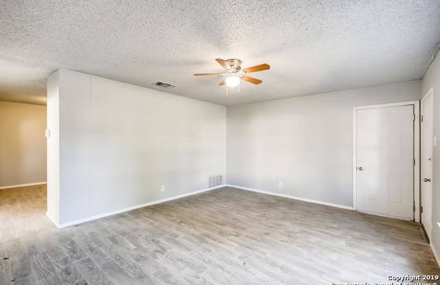 4818 Borchers Dr Gallery 4