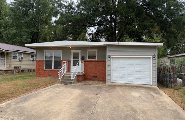 3 Bed 1 Bath Home Gallery 1