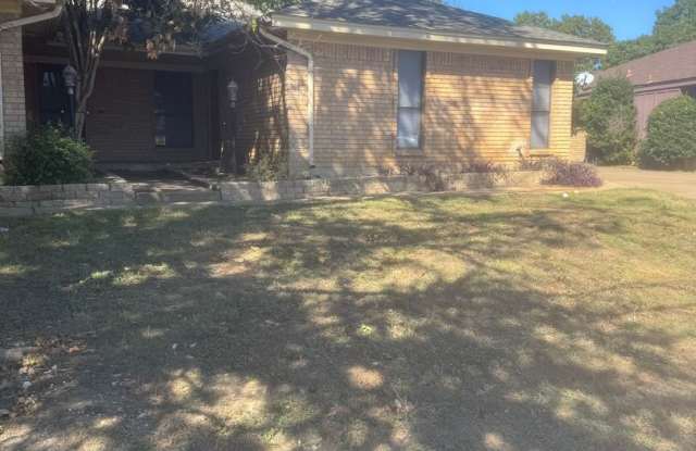 Charming South Fort Worth Duplex - 3304 Kelvin Avenue, Fort Worth, TX 76133