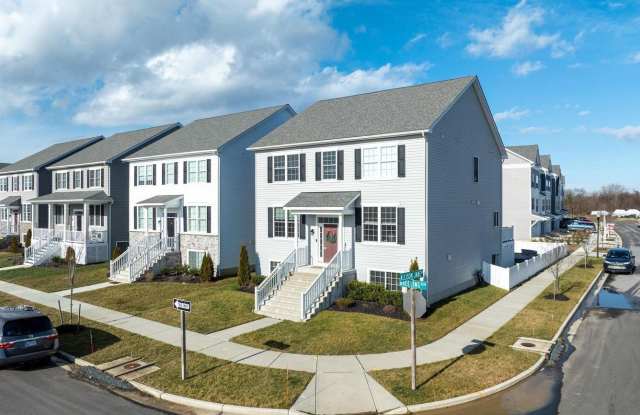 247 BREEDING BOULEVARD photos photos