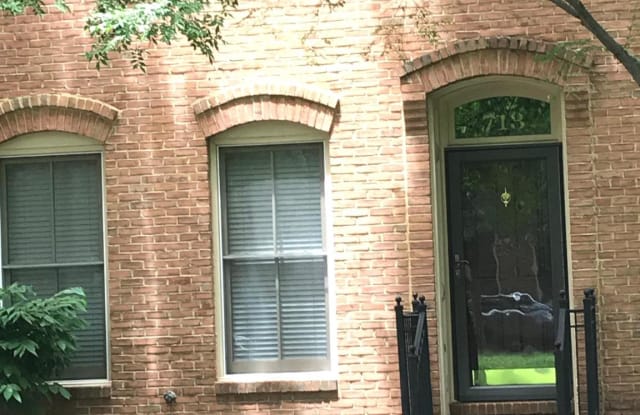 713 ROSE SQUARE - 713 Rose Square, Alexandria, VA 22314
