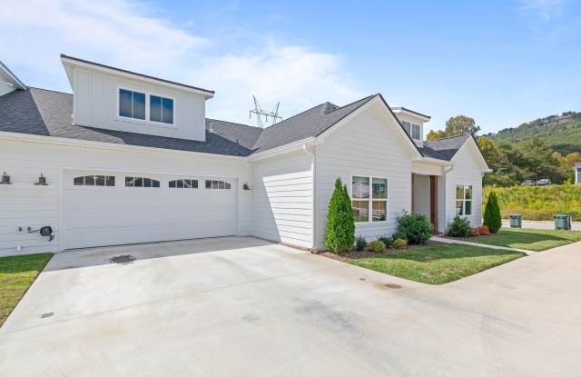 3276 Stone Creek Drive Gallery 2