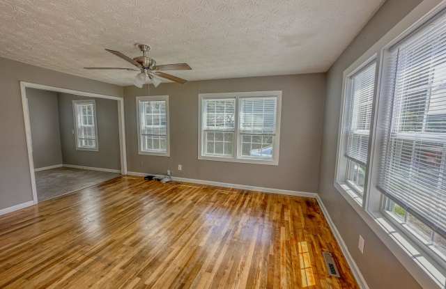 804 East Cranford Avenue Gallery 3