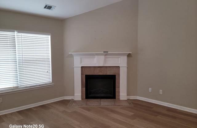 104 Clydesdale Court Gallery 4