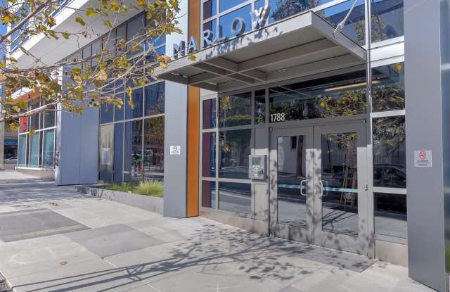 1788 Clay Street Gallery 2