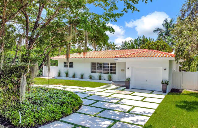 10610 Northeast 11th Avenue photos photos