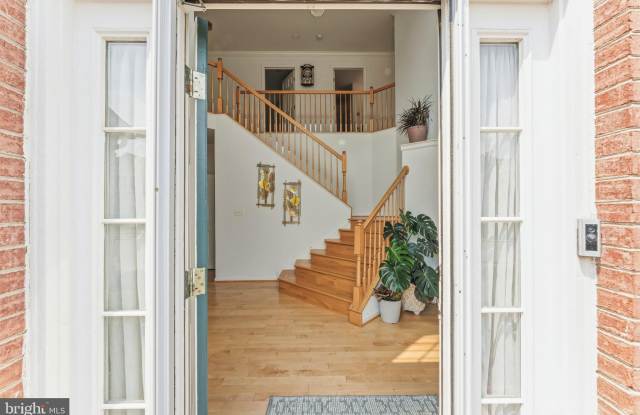 7887 CRANFORD FARM Circle Gallery 4