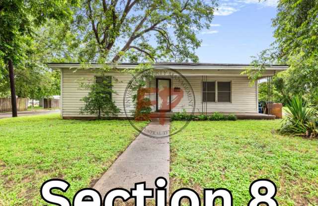 600 Faulkner Ln photos photos