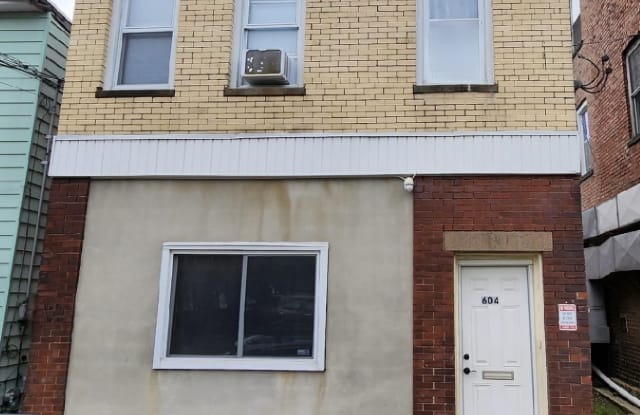 604 FREEMAN ST - 604 Freeman Street, Bergen County, NJ 07071