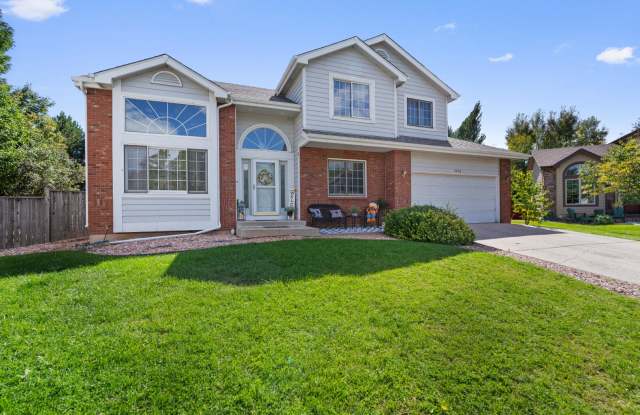 Beautiful 4 Bedroom House with Office photos photos