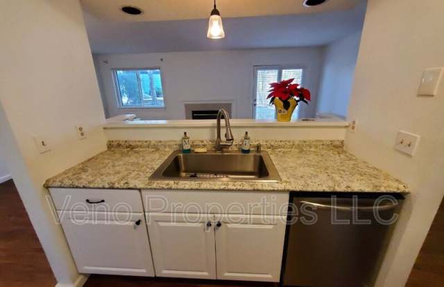 111 Yorktown Dr. Gallery 3