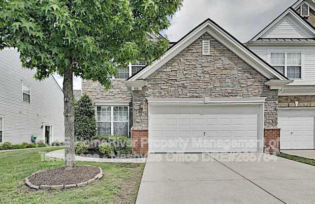 418 Lazy Creek Ln Gallery 2