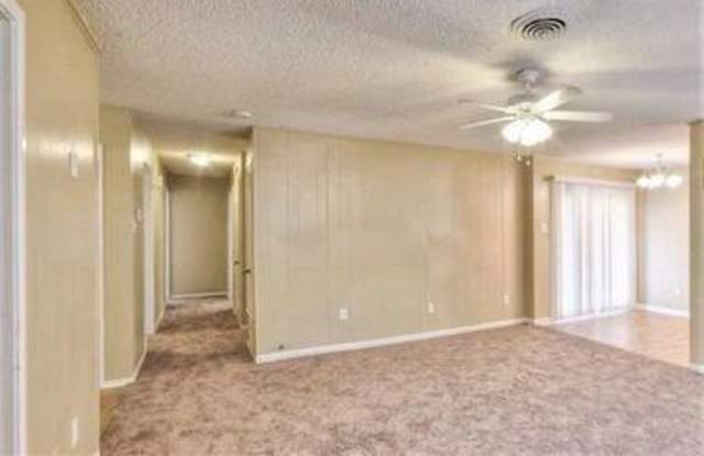 818 Sequoia Drive Gallery 3