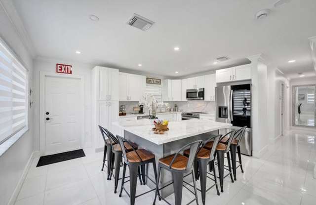 6740 CUSTER Street, Hollywood, FL 33024 Gallery 3