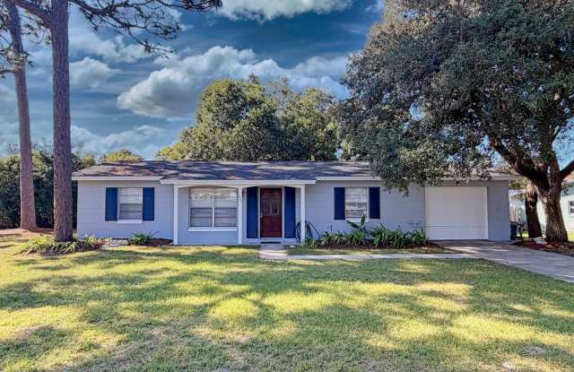 Fantastic 2 Bedroom, 2 Bathroom Remodeled Home on a Large Corner Lot - Lawn Care Included. photos photos