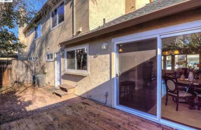 2118 Alexander Way Gallery 3