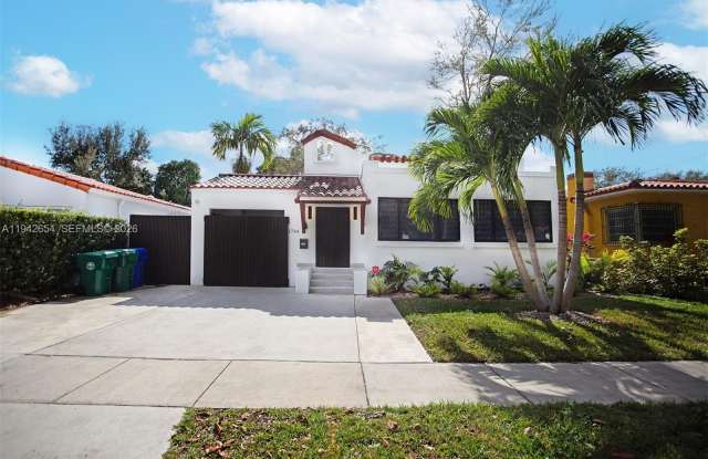 1744 SW 22nd Ter photos photos