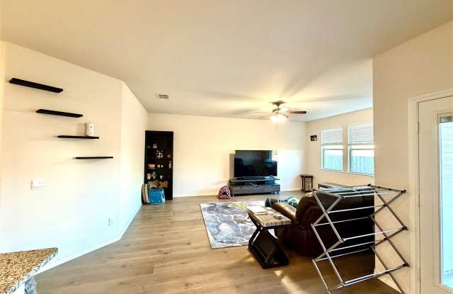 7316 Alfriston Place Gallery 4