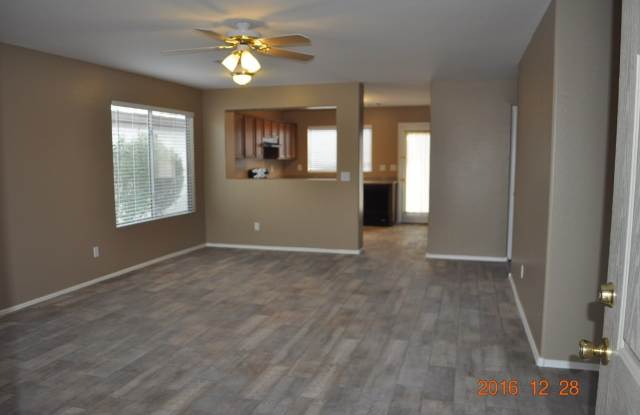 14847 W Watson Ln Gallery 2