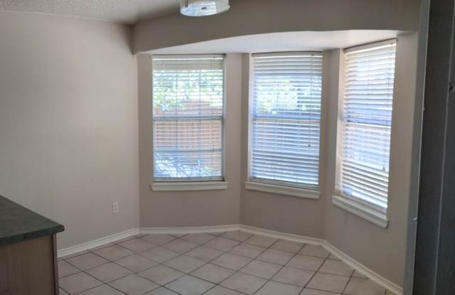 1010 Enlow Circle Gallery 4