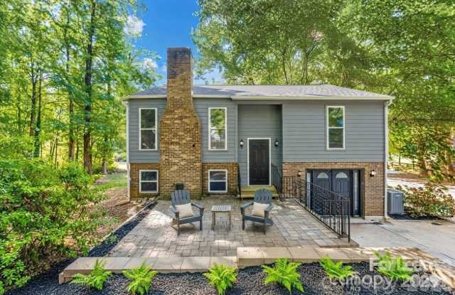 3211 Winding Trail Gallery 1