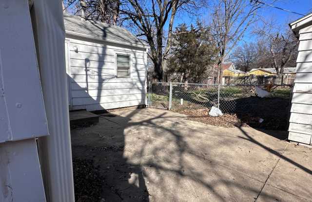 COMING SOON, PLEASE CHECK BACK - $1150 - 3 bed 1 bath - Single Family Home photos photos
