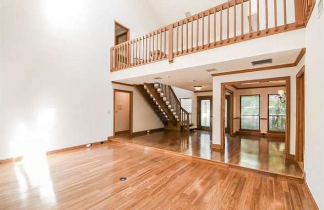 11643 Hidden Hills Drive South Gallery 2