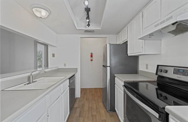 2406 Capitan Drive Gallery 3