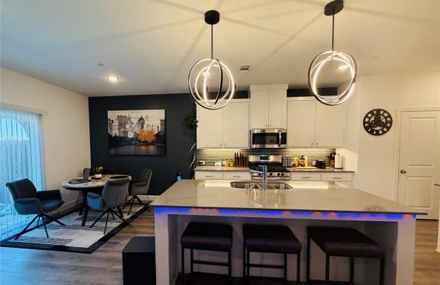 1364 HILL COUNTRY Place Gallery 3