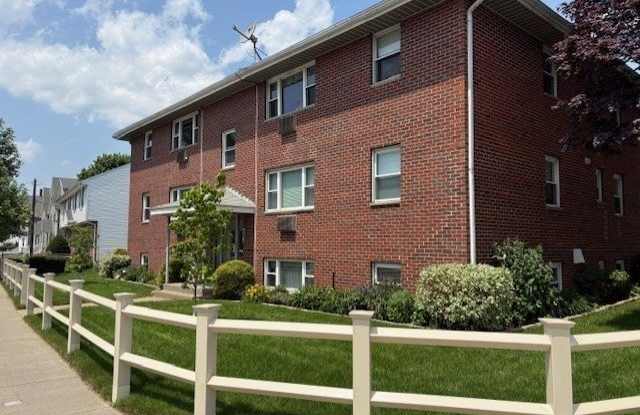 189 River St unit: 6 photos photos