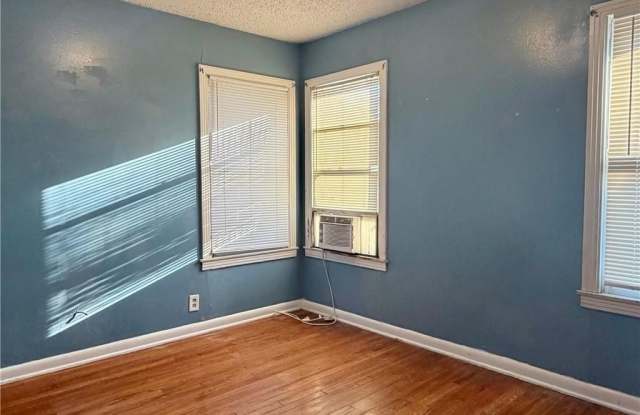 4914 Carroll Gallery 4