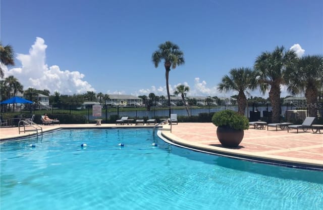 121 Sea Horse Dr SE Apt C - 121 Sea Horse Drive Southeast, St. Petersburg, FL 33705