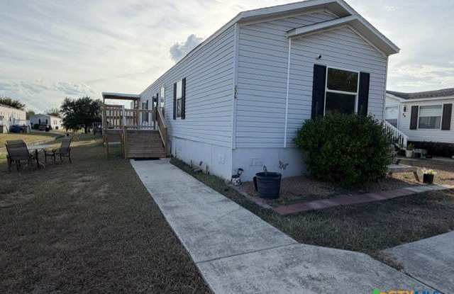 226 Cactus Wren Loop Gallery 1