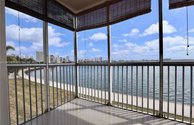 2910 Point East Dr - 2910 Point East Drive, Aventura, FL 33160