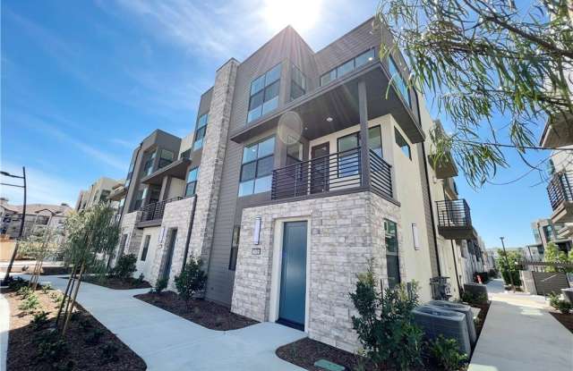 11028 Momentum Drive photos photos