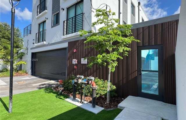 2782 NW 46th St photos photos