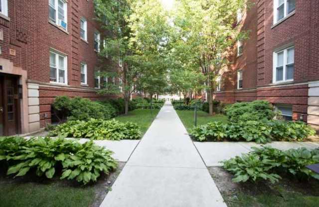 4723 South Ellis Avenue. Gallery 2