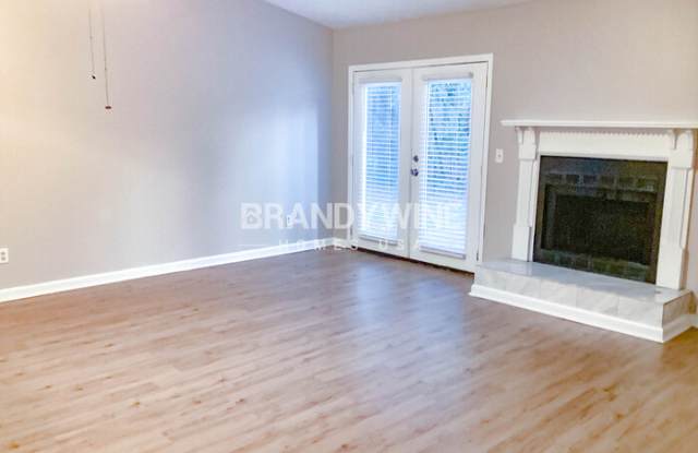 5431 Stockwell Court Gallery 3