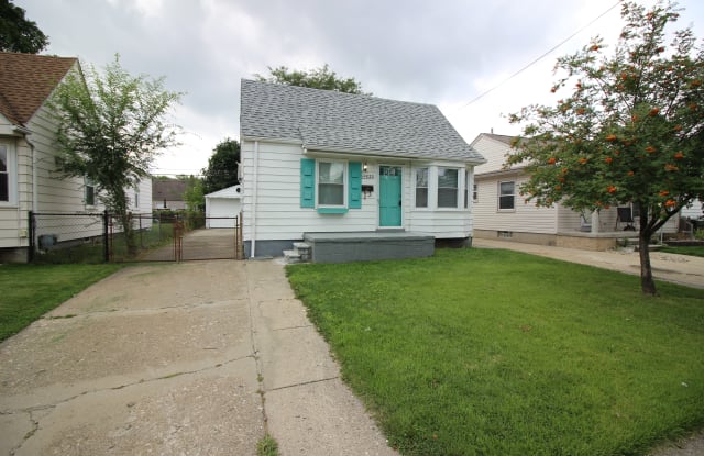 14835 Russell Ave - 14835 Russell Avenue, Allen Park, MI 48101