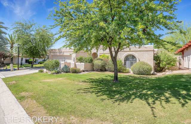 3102 E. Rose Lane Gallery 2