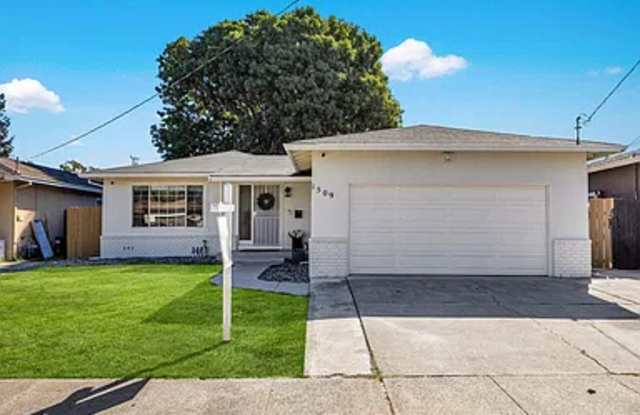 1509 Poppy Way Gallery 1