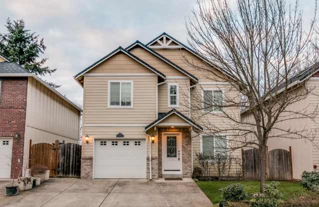 Wonderful 3-Bedroom,  2.5-Bath Home With Beautiful Primary Suite photos photos