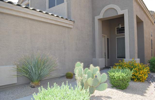 4319 E Smokehouse Trl Gallery 4