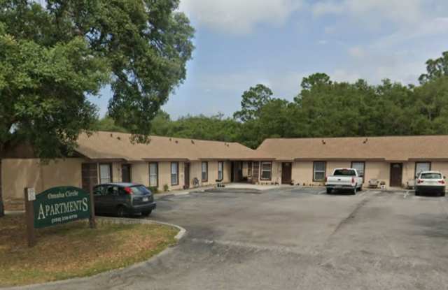 Spacious 2-bedroom, 1-bath apartment available now! photos photos